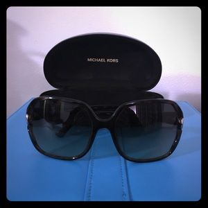 ON HOLD Tortoise sunglasses